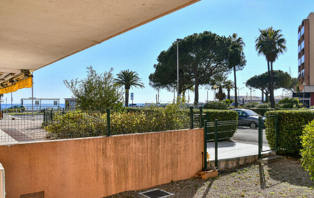 Le Méditerranée - Photo 19